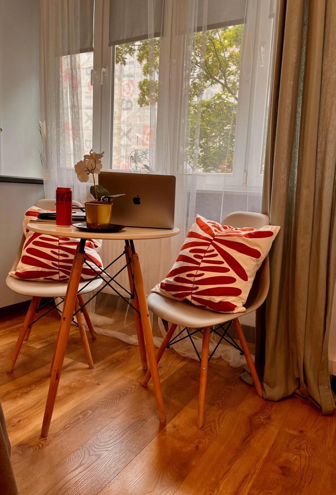 Special 1 Bed Center * Warschau