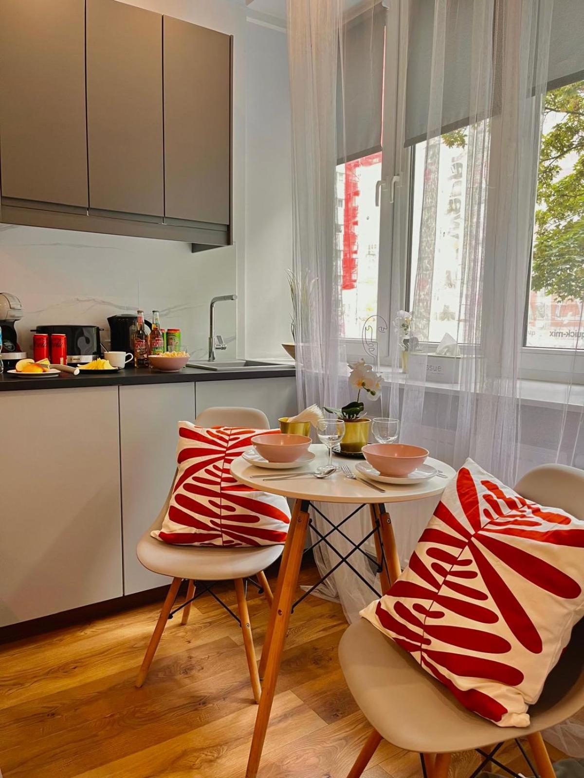 Special 1 Bed Center Butas